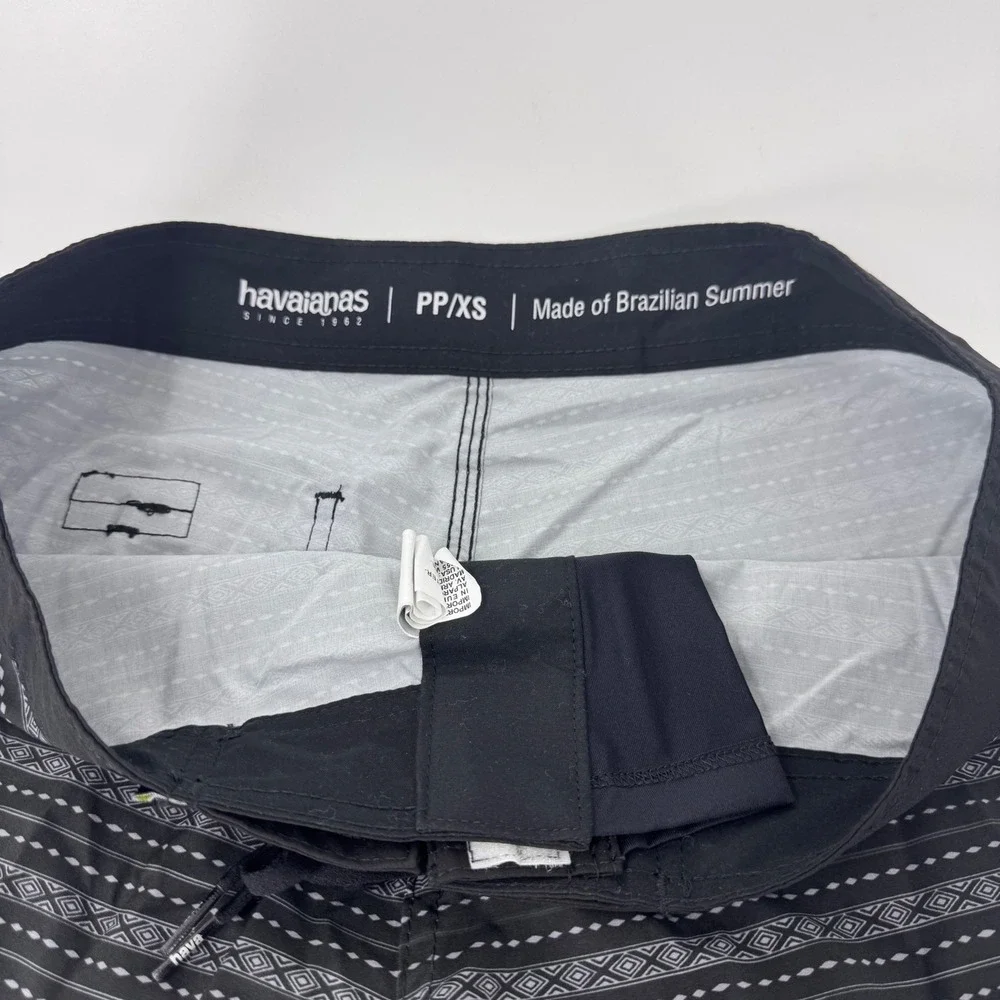 Havaianas Mens Geometric Stripe Board Shorts Black Grey Swim Trunks‎ Size XS